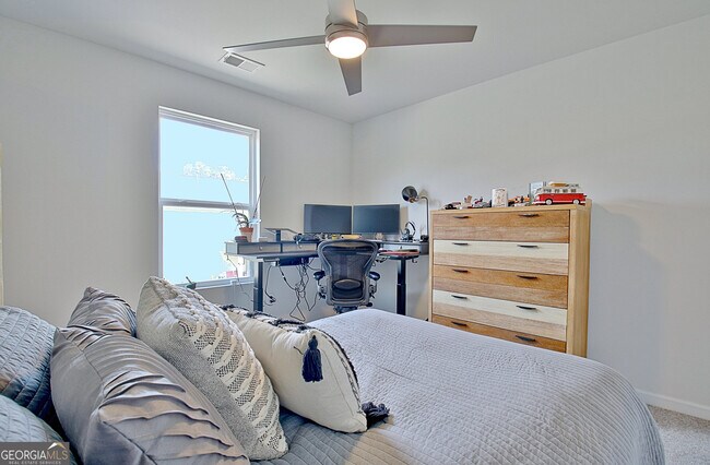 Building Photo - 8077 Rudder Cir