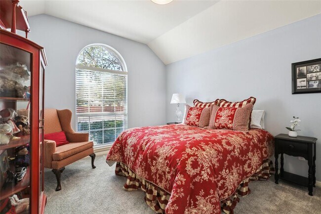 Building Photo - 3805 Pebble Ct