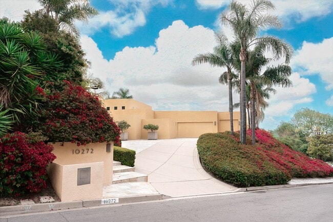 Building Photo - 10272 Overhill Dr