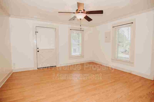 Building Photo - 529 Jackson St