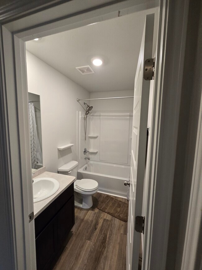 Building Photo - 1401 Madison Ave