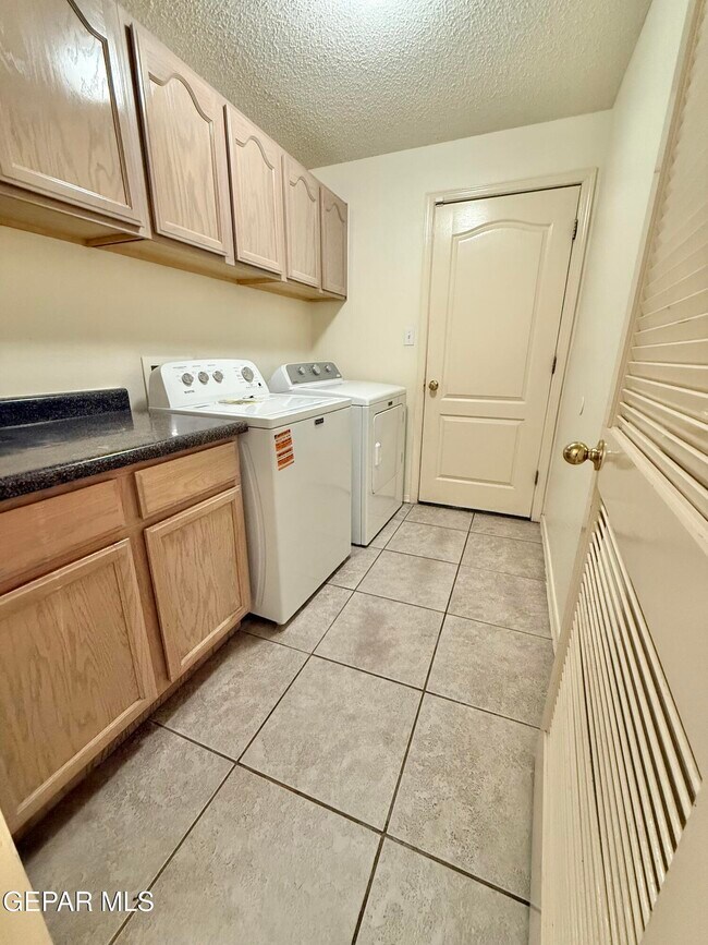 Building Photo - 3625 W Vitex Cir