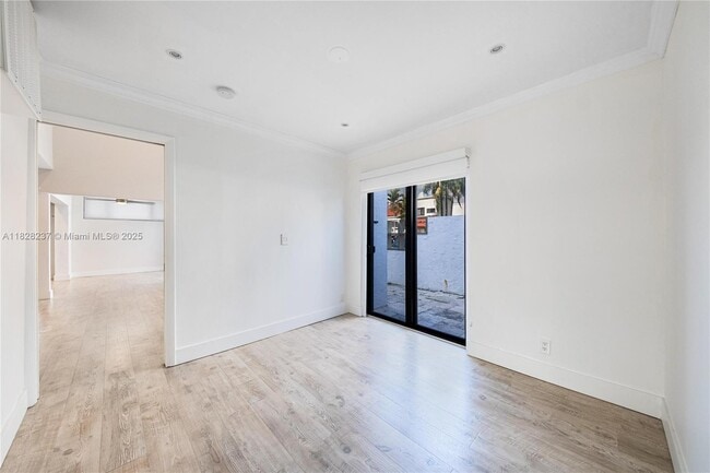 Building Photo - 20945 Bay Ct