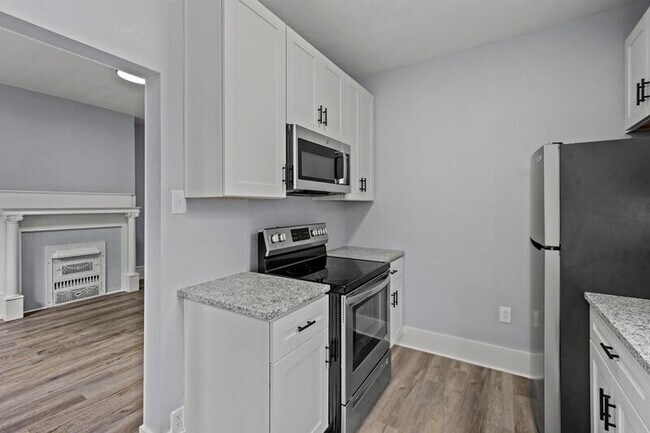 Building Photo - 138 Linnview Ave