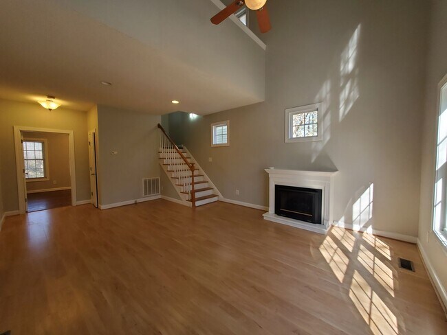 Building Photo - 958 Flynn McPherson Rd