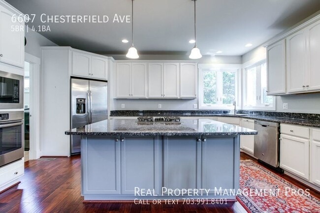 Building Photo - 6607 Chesterfield Ave