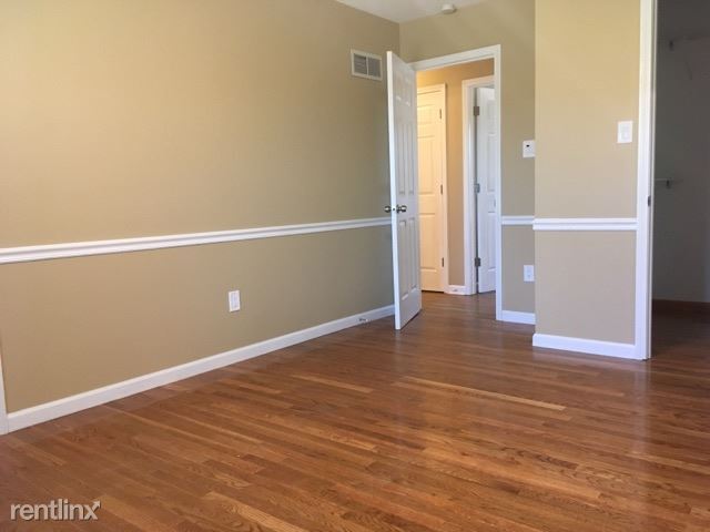 Building Photo - 3 br, 2 bath House - 839 Cades Cove