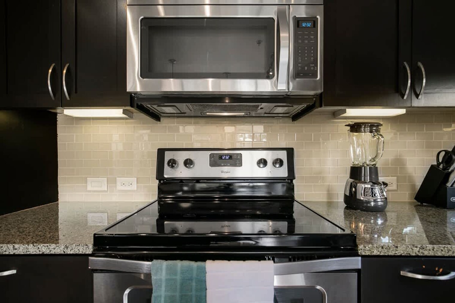 Building Photo - 101 Bowen St