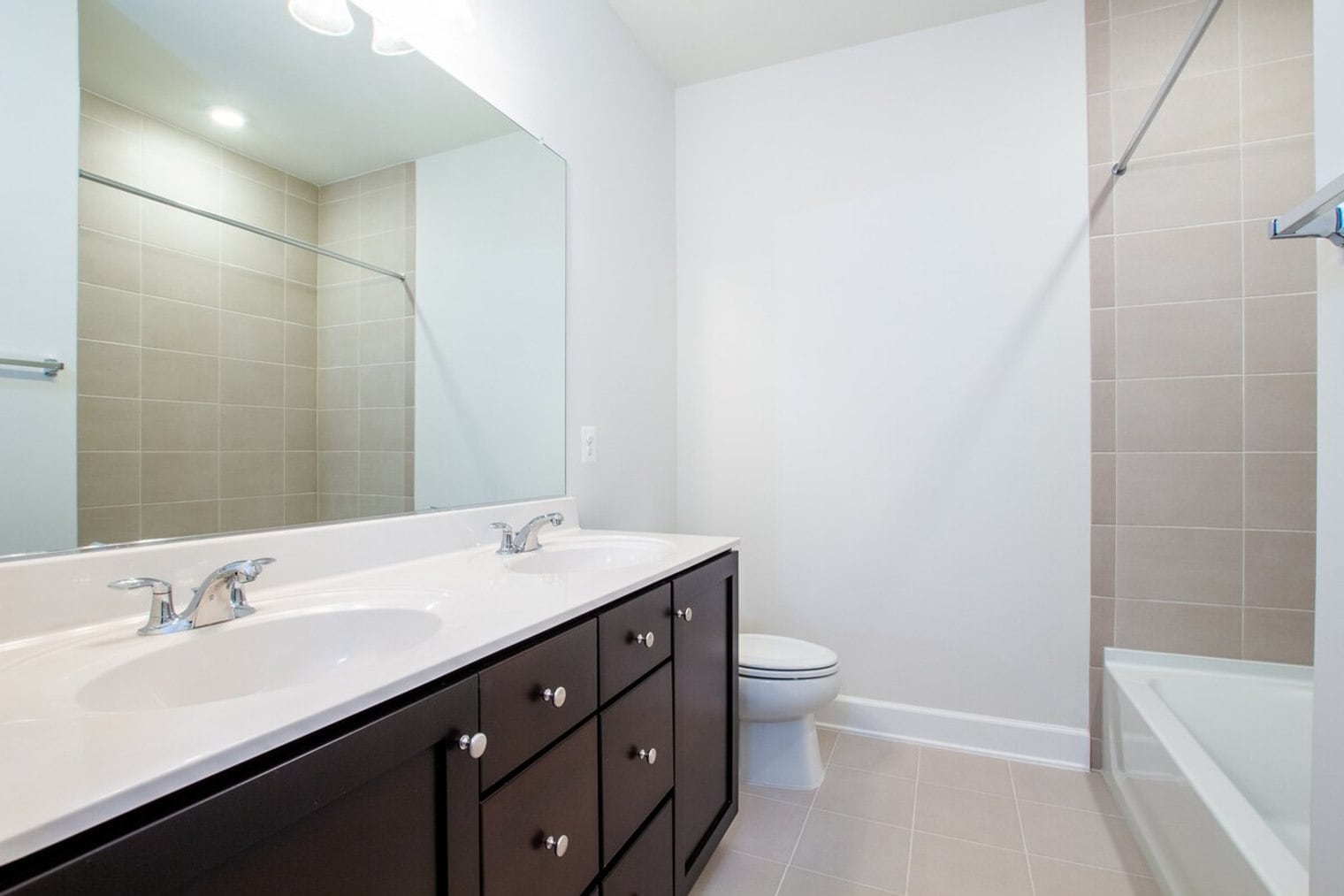 Building Photo - 5205 Ridgeview Retreat Dr