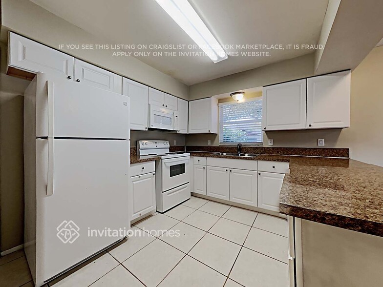 Building Photo - 6877 Jackman Blvd