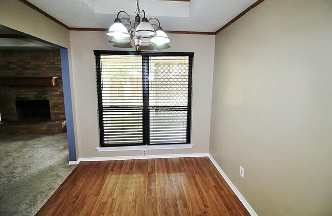 Building Photo - 6506 Impala Dr