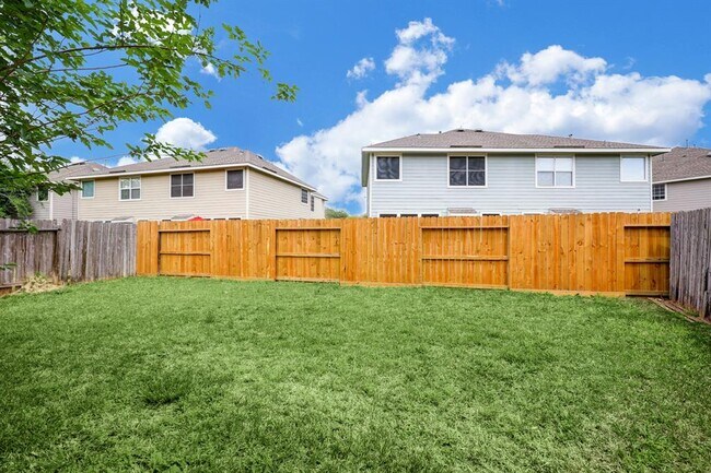 Building Photo - 14306 Mirkwood Ln