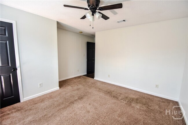 Building Photo - 5301 Walden Park Dr