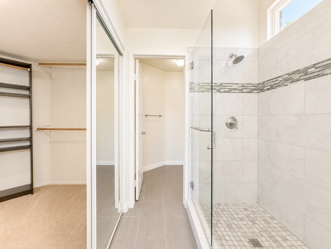 Building Photo - Beautifully updated and upgraded Chardonnay Hills house for rent
