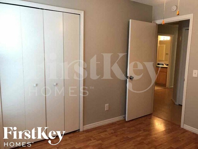 Building Photo - 11764 Shirburn Cir