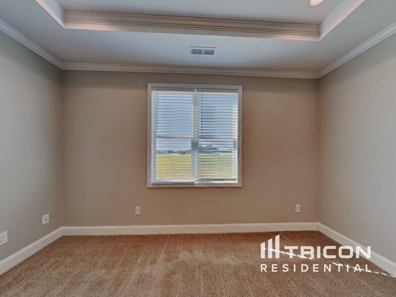 Building Photo - 112 Fish Whistle Ct