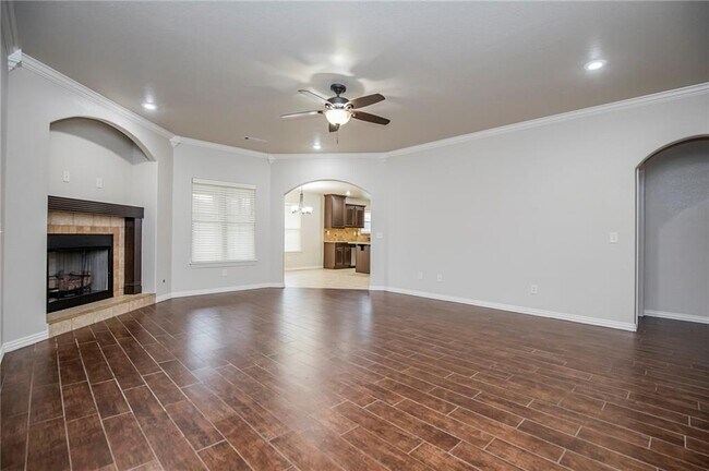 Building Photo - 6105 S 38th St