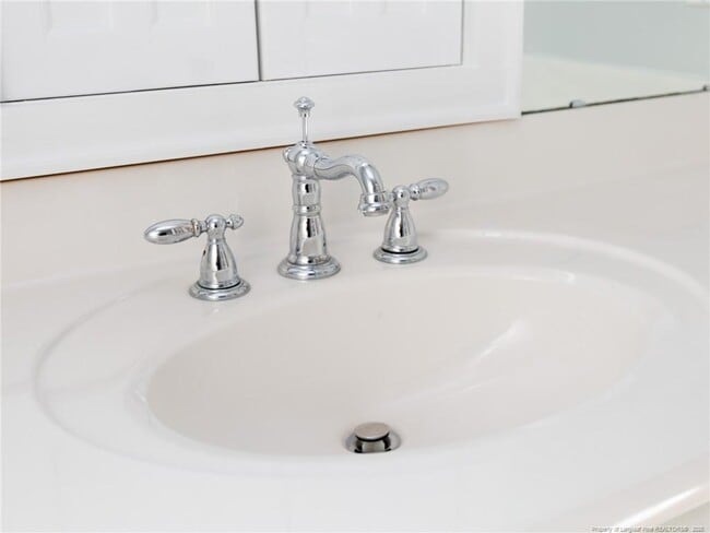 Building Photo - 1524 Brookside Ave