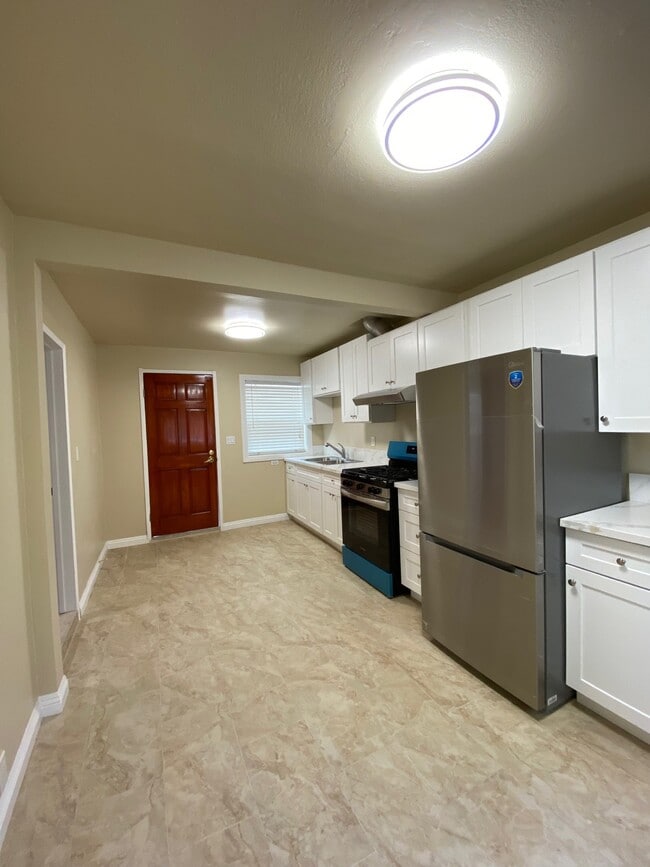 Kitchen/ with Entrance - 1973 El Sereno Ave