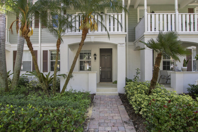 Building Photo - 3057 E Community Dr