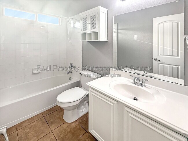 Building Photo - 512 Winchester Dr
