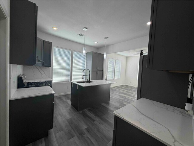 Building Photo - 2404 Burkett St.