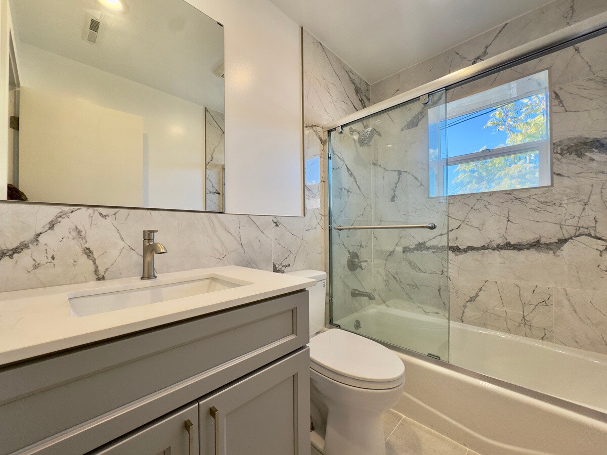 Building Photo - 2835 California St