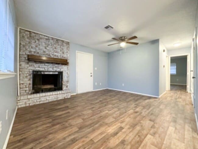 Building Photo - 6619 NW Denver Ave