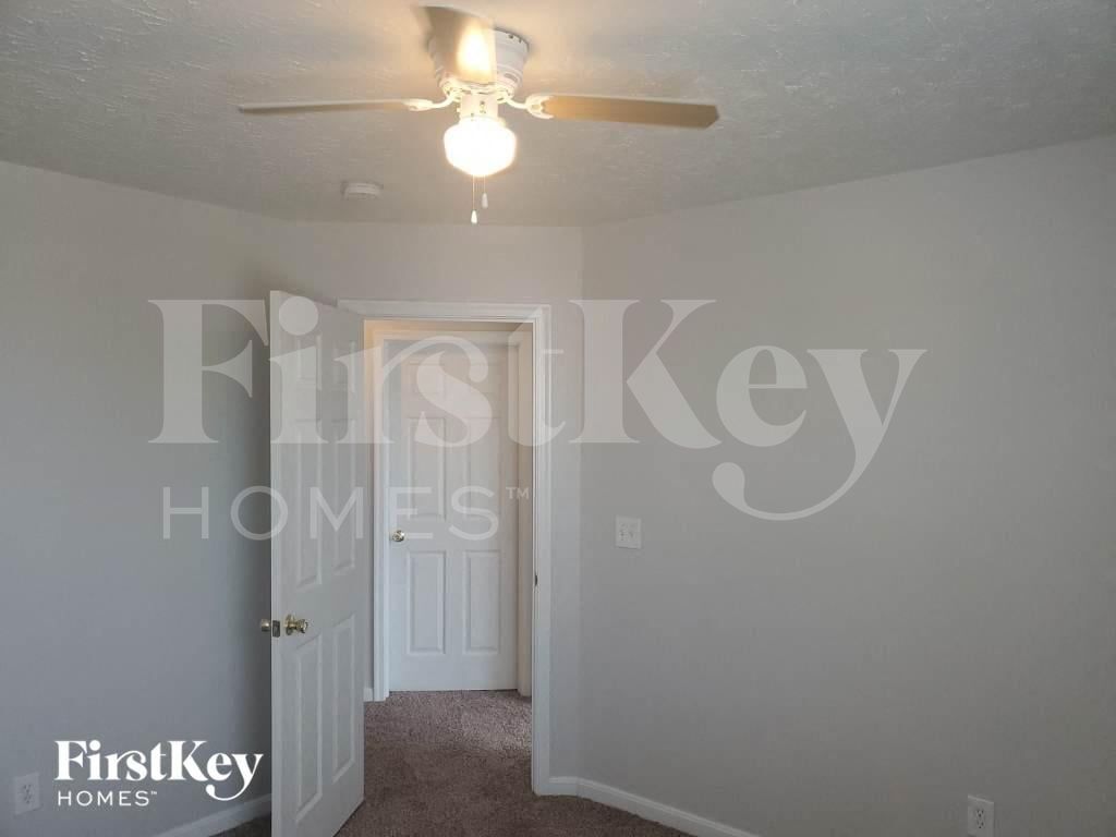 Building Photo - 356 Brandon Dr