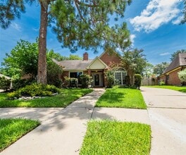 Building Photo - 9107 Pine Stream Ct