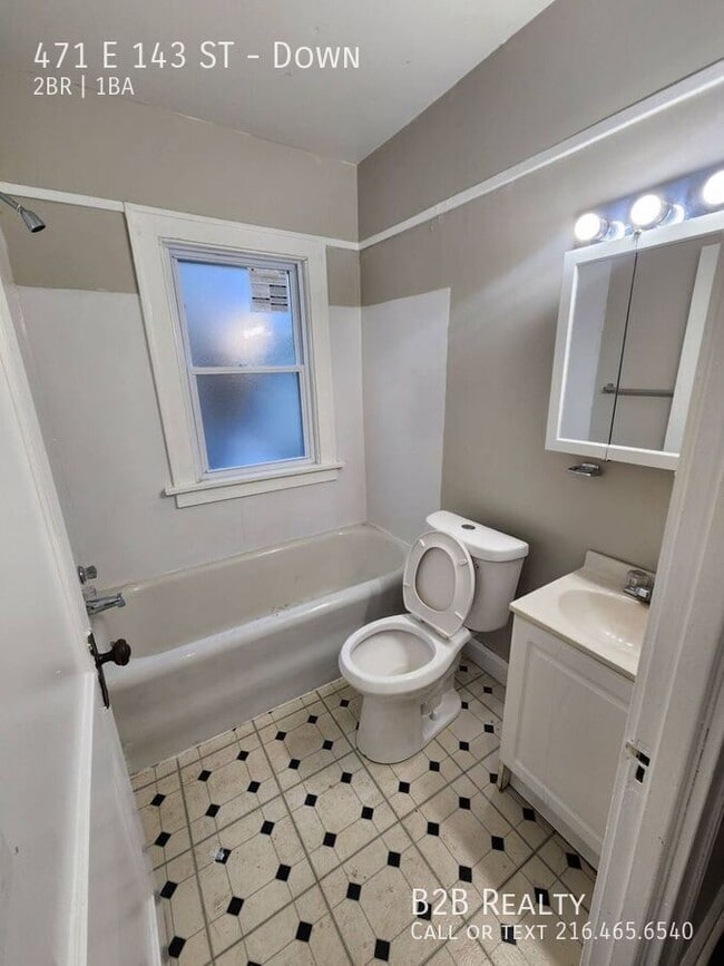 Building Photo - 471 E 143rd St