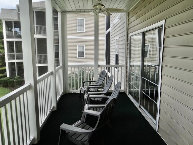 Building Photo - Furnished Long Term Rental in Surfside