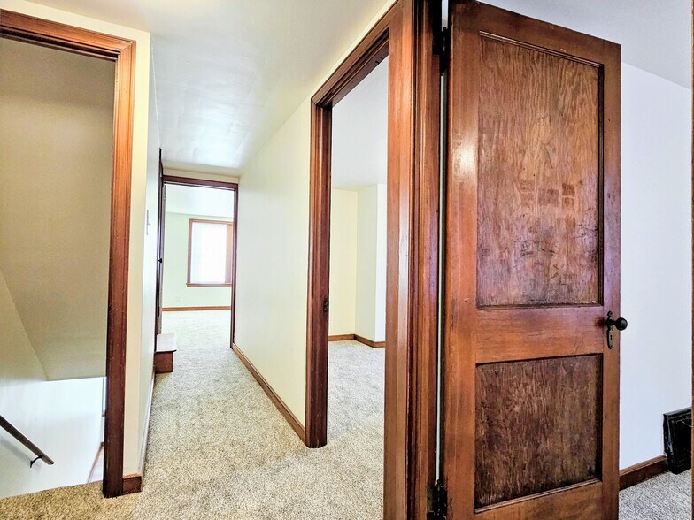 Building Photo - 225 Arch St