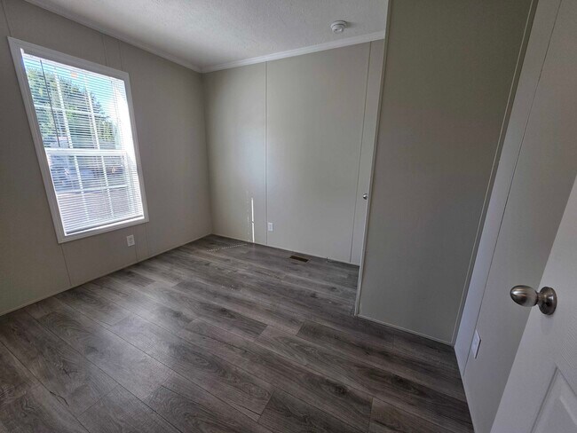 Building Photo - 3618 Juniper St