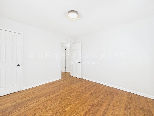 Building Photo - 4730 Richmond Ave