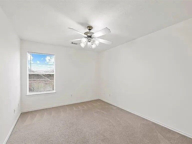 Building Photo - 20127 Broad Run Ln