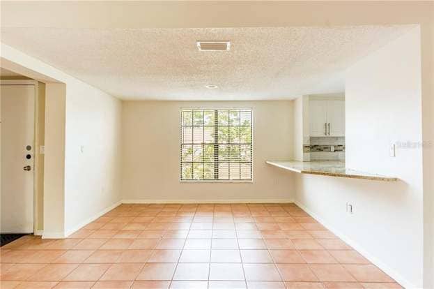 Building Photo - 2450 Heron Terrace