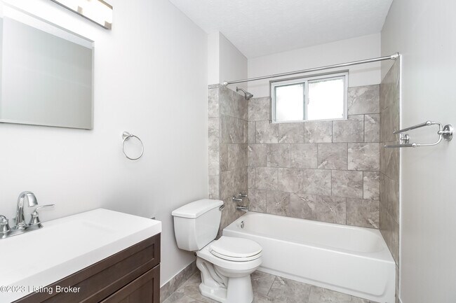 Building Photo - 3312 Hunsinger Ln
