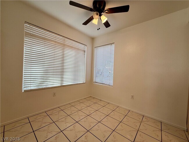 Building Photo - 3131 Key Largo Dr
