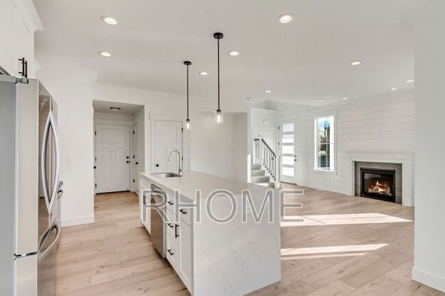 Building Photo - 10584 Canyon Villa Dr