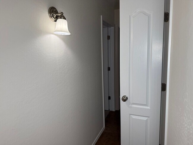 Building Photo - 3922 N Creosote Ct