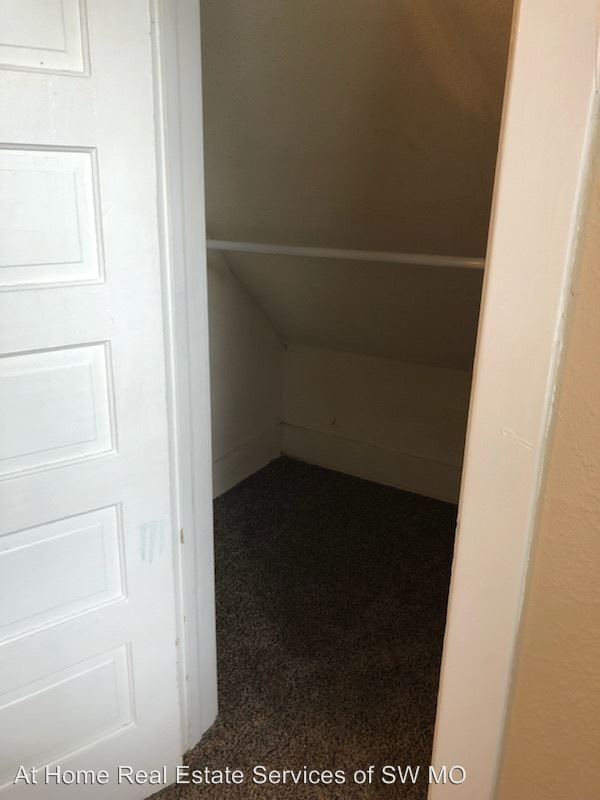 Building Photo - 1221 N Jefferson Ave