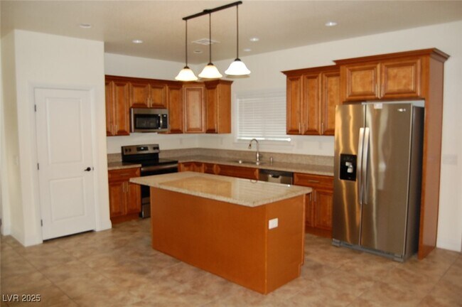 Building Photo - 4920 Honey Locust Dr