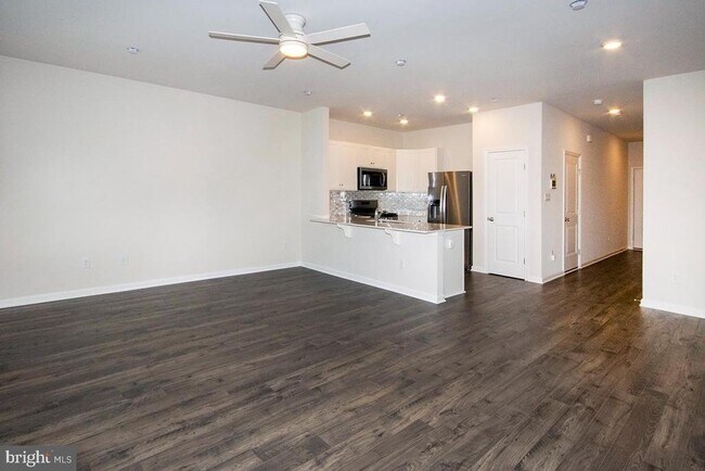 Building Photo - 117 Mazzeo Dr