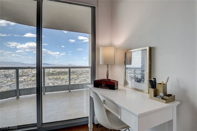 Building Photo - 222 Karen Ave