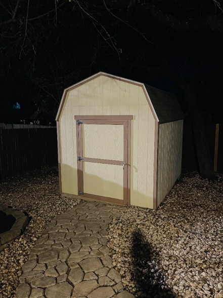 Building Photo - 6723 Indian Lodge