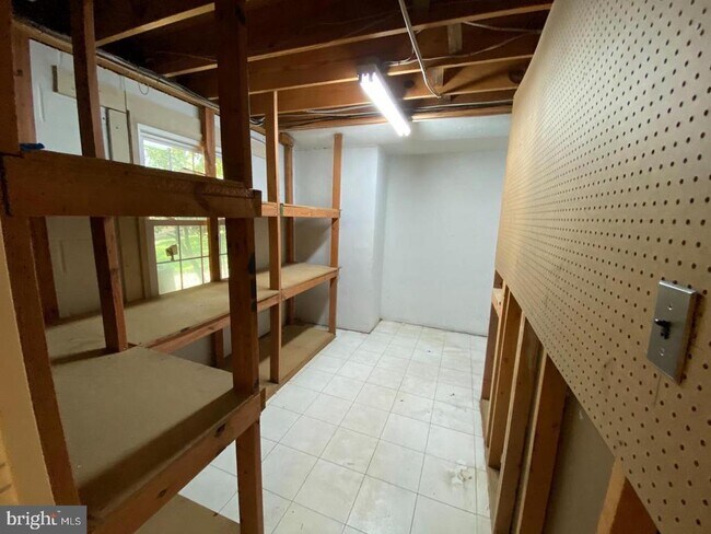 Building Photo - 3707 Moss Brooke Ct