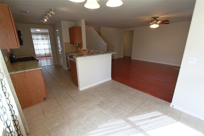 Building Photo - 629 Arrowood Pl