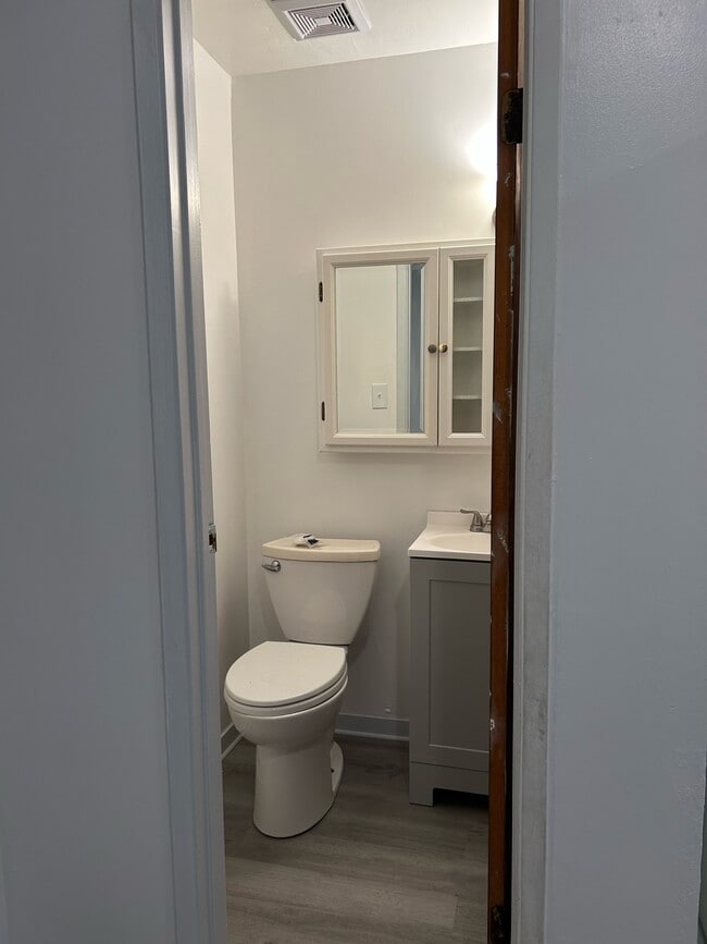 Building Photo - 1610 Rumrill Blvd