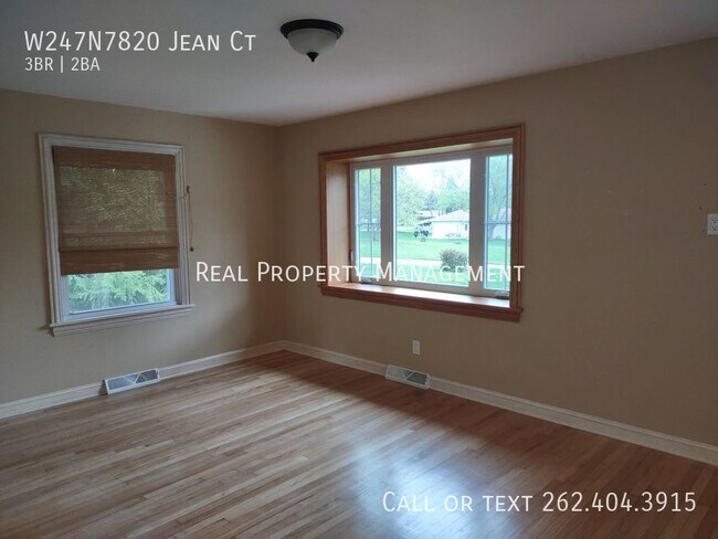 Building Photo - W247N7820 Jean Ct